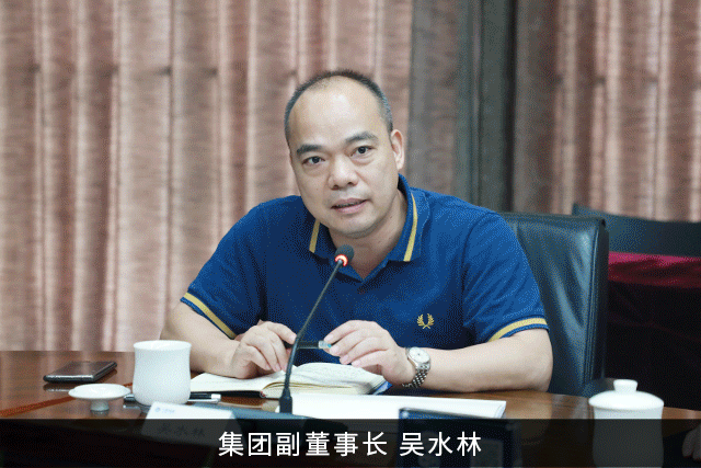 领导图片轮播.gif