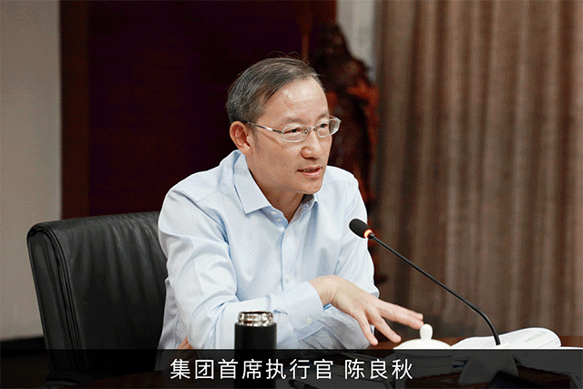 领导图片轮播.gif