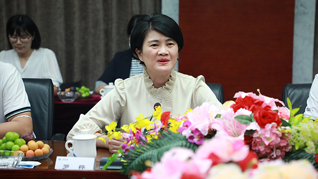 6v9a0173-.jpg